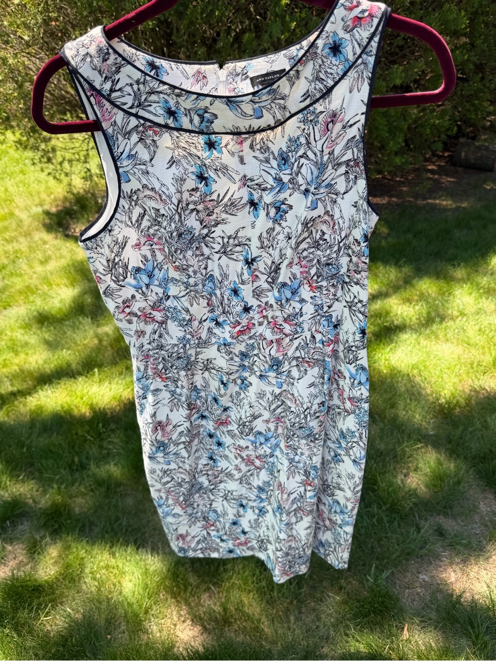 Sleeveless Floral Print Dress White with Blue Accents